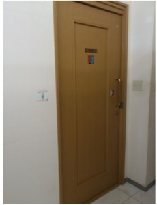 トイレドア　