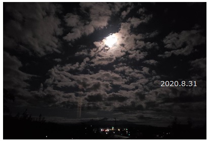 2020090111